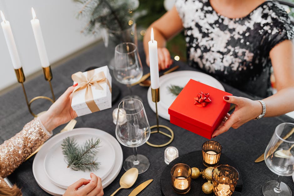  Weihnachtsmann bringt Geschenke nach Frankreich