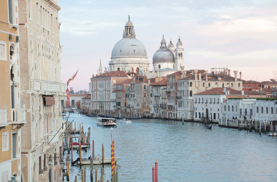 Geschenkebringer in Italien für Weihnachten