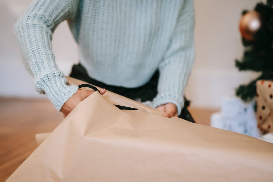 Ein Geschenk schön und ansprechend verpacken